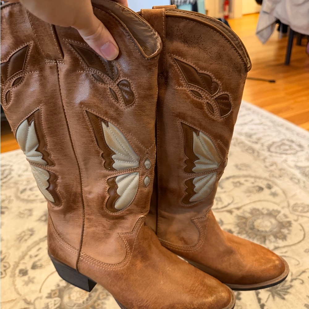 Coconuts by Matisse Tan Western Embroidered Heeled Boots